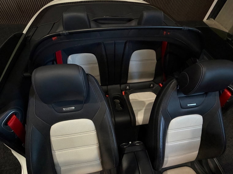 Vehicle Image 34