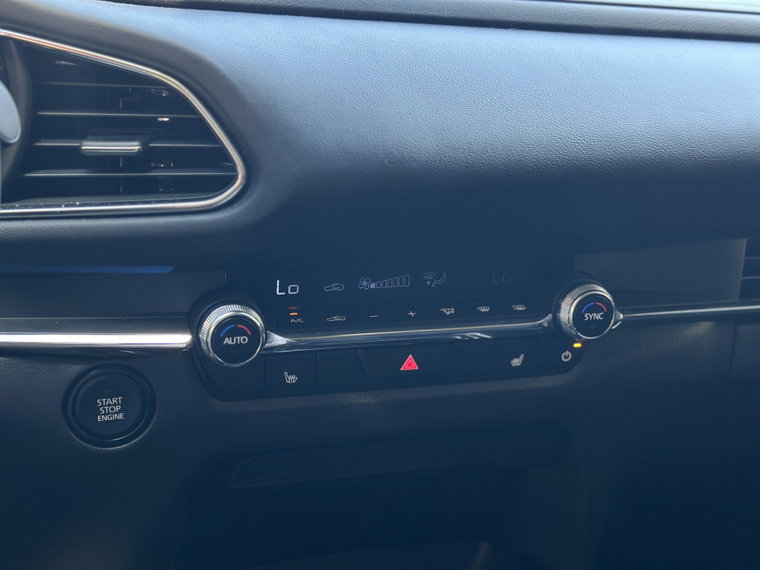 Vehicle Image 24