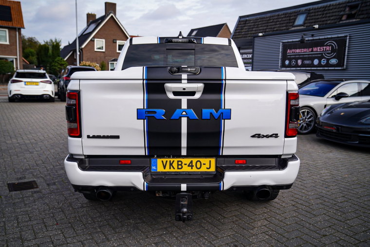 Vehicle Image 33