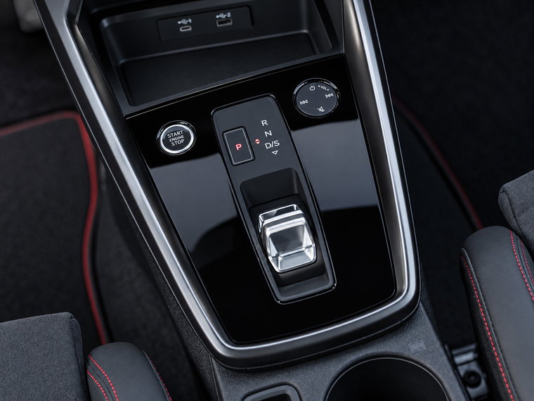 Vehicle Image 38