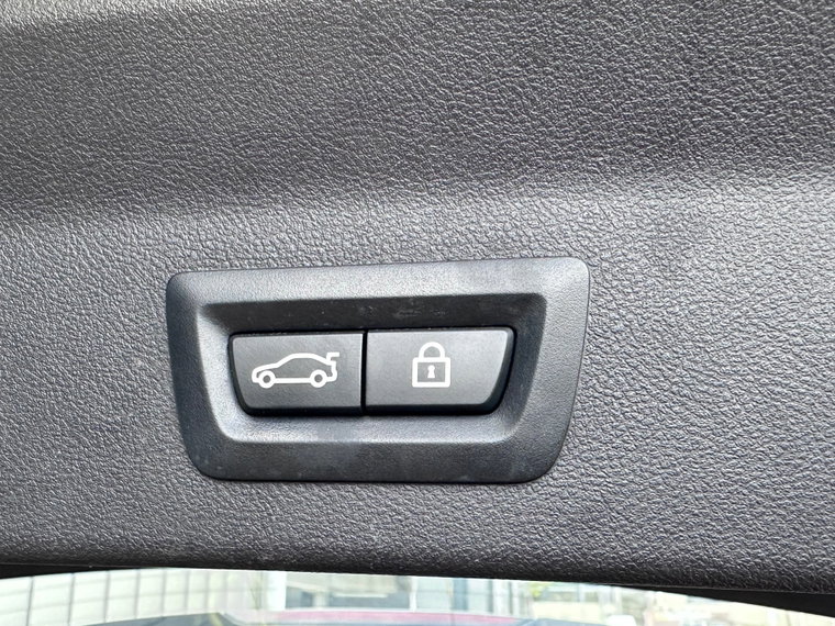 Vehicle Image 27