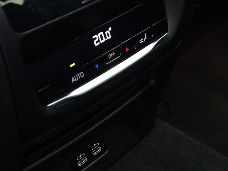 Vehicle Image 48