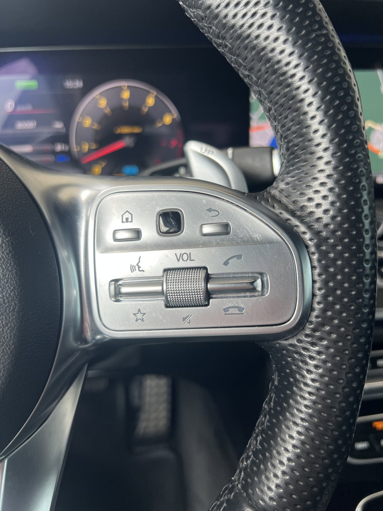 Vehicle Image 34