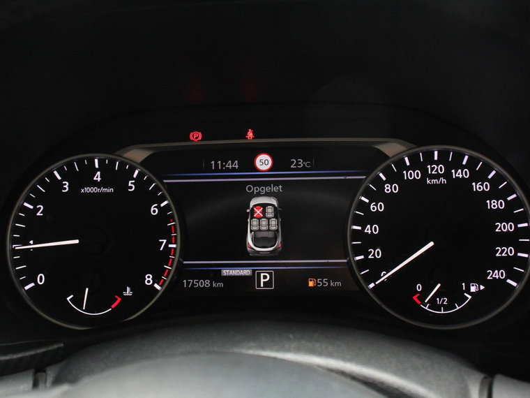 Vehicle Image 35