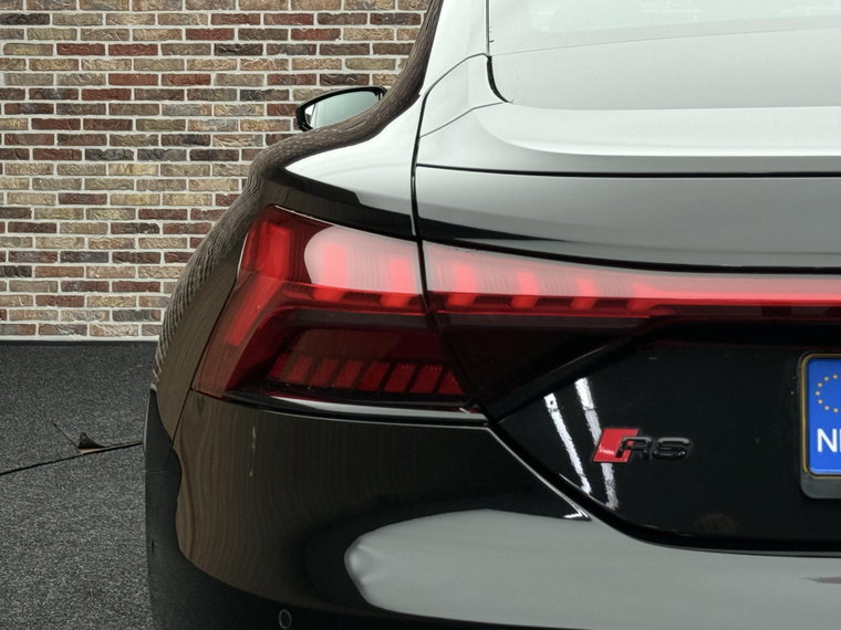 Vehicle Image 41
