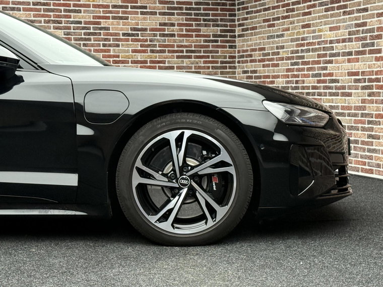 Vehicle Image 48