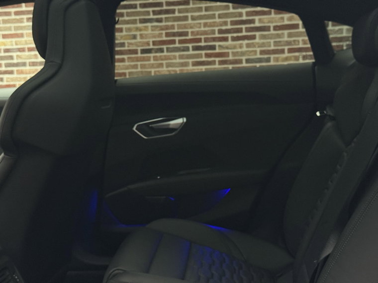 Vehicle Image 56
