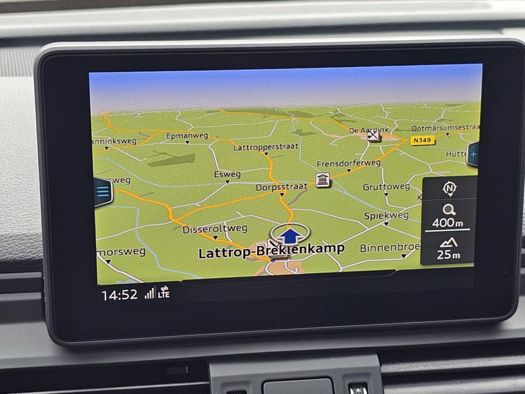 Vehicle Image 21