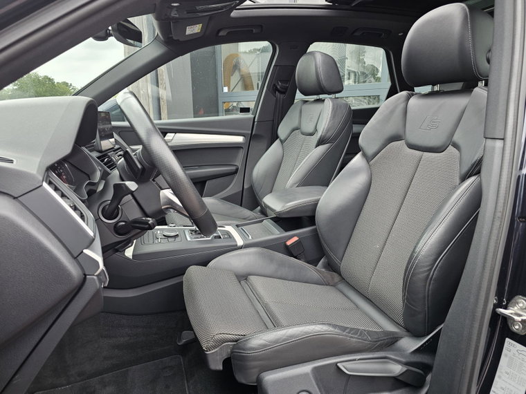 Vehicle Image 30