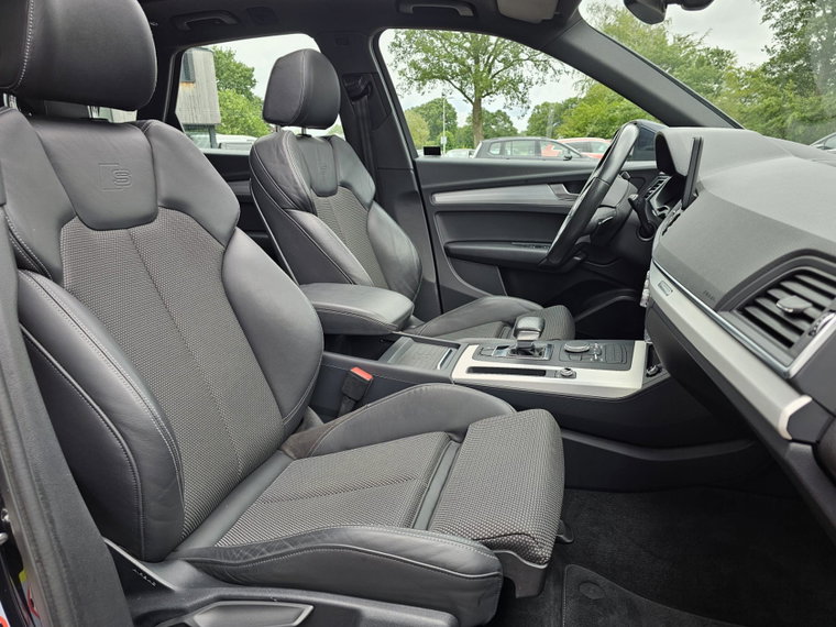 Vehicle Image 36