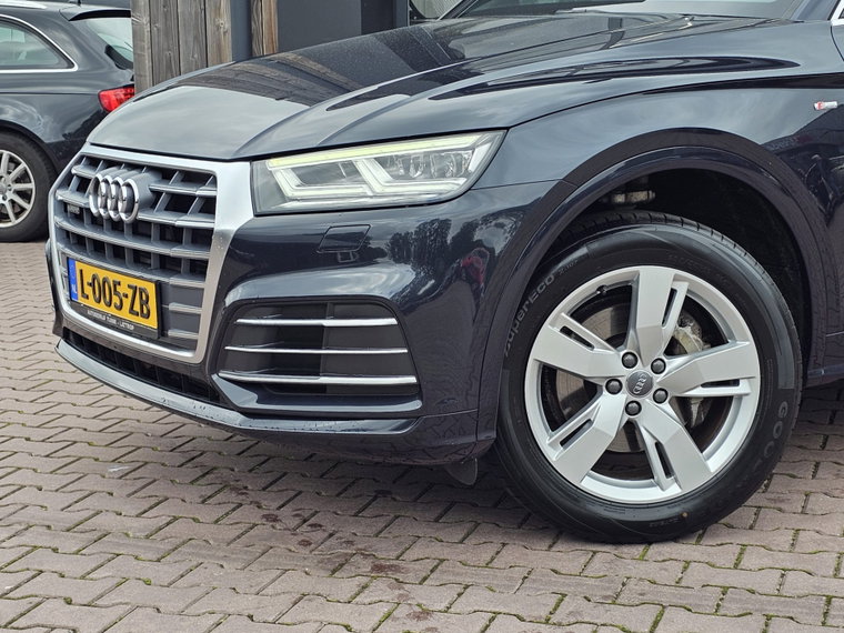 Vehicle Image 48