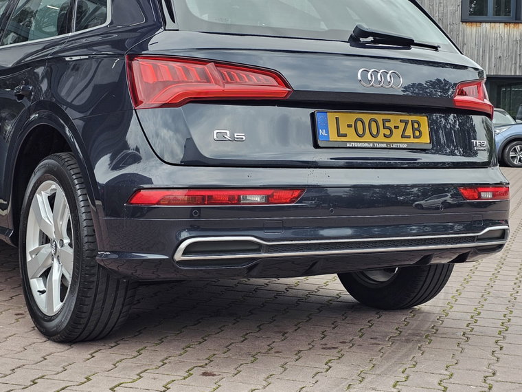 Vehicle Image 50