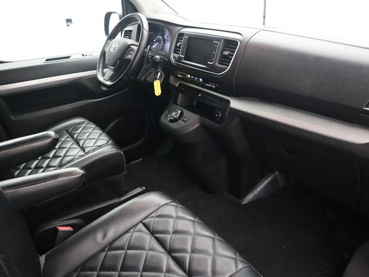 Vehicle Image 36