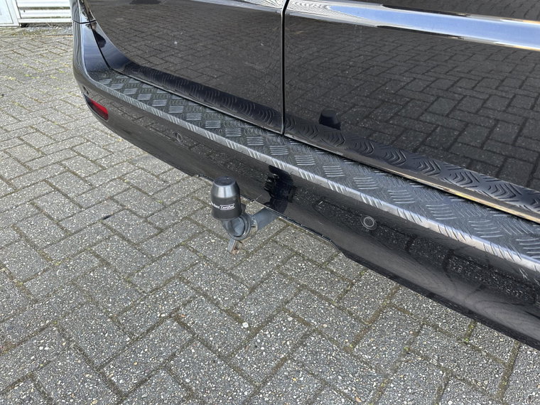 Vehicle Image 28
