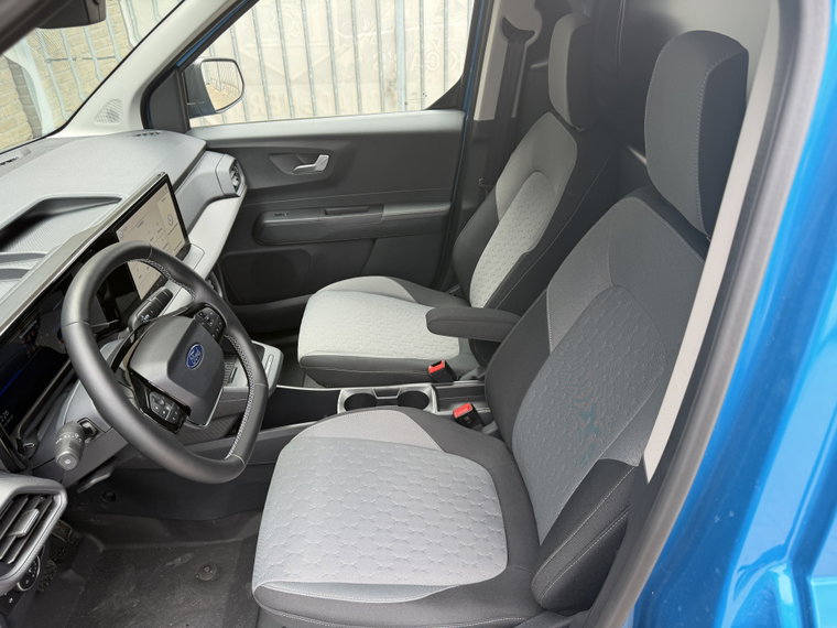 Vehicle Image 32