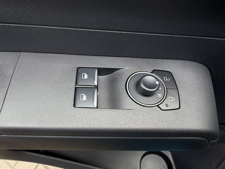 Vehicle Image 51
