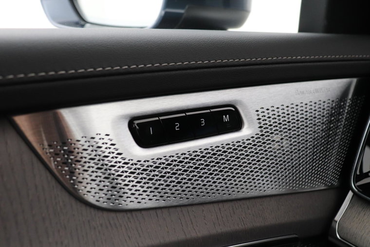 Vehicle Image 48