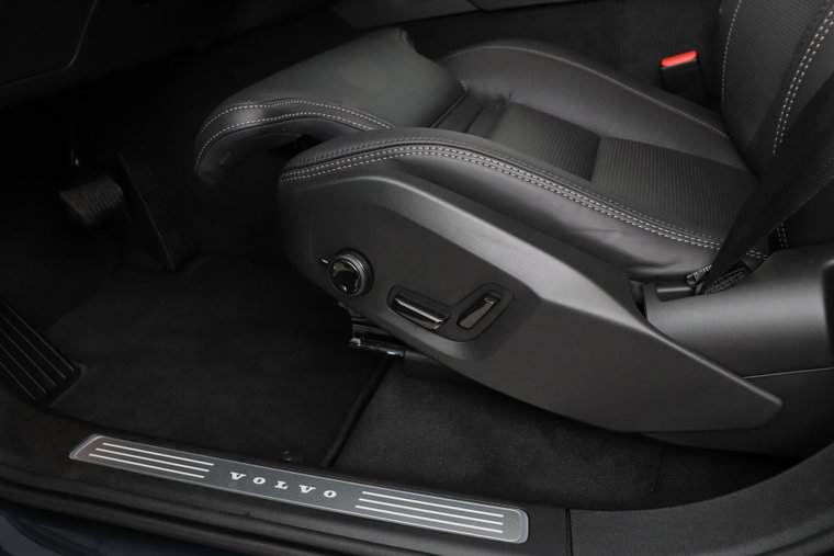 Vehicle Image 50