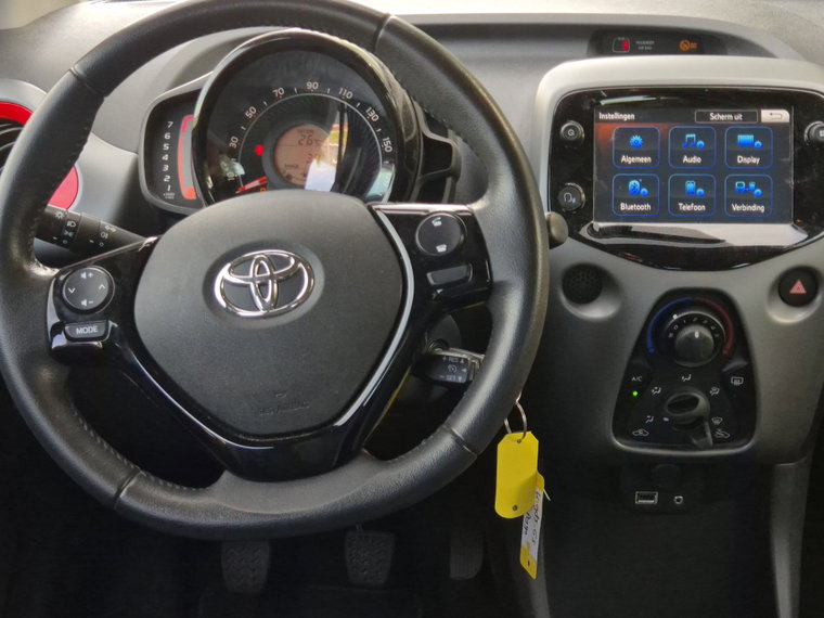 Vehicle Image 37