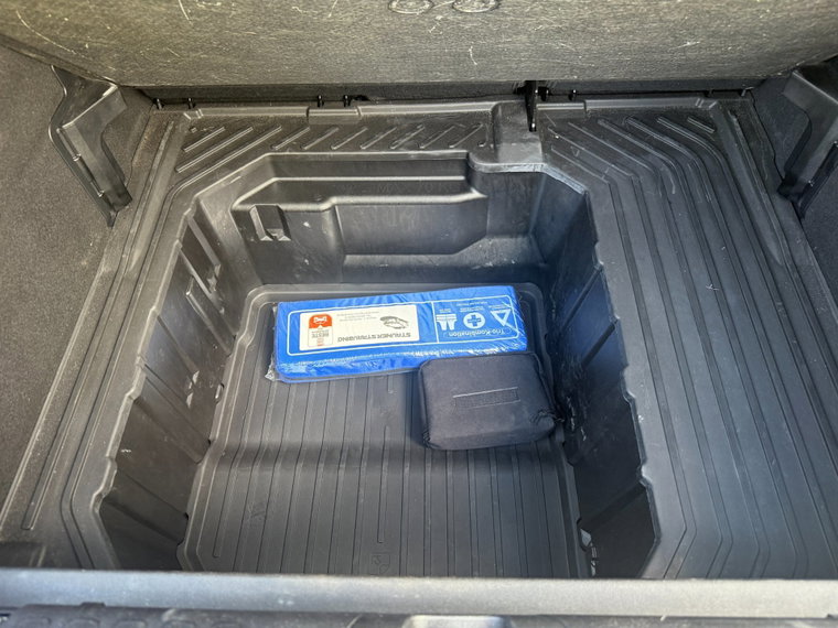 Vehicle Image 31