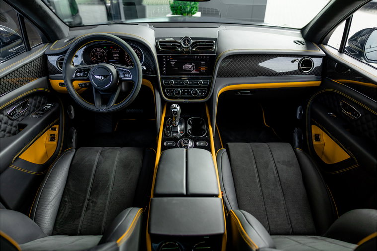 Vehicle Image 13