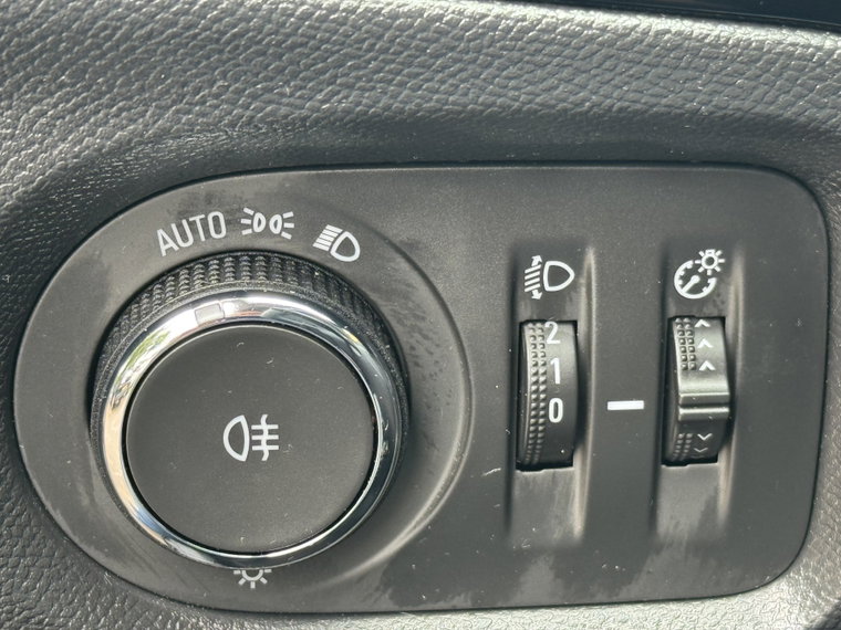 Vehicle Image 24