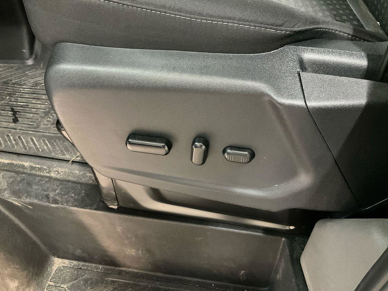 Vehicle Image 17