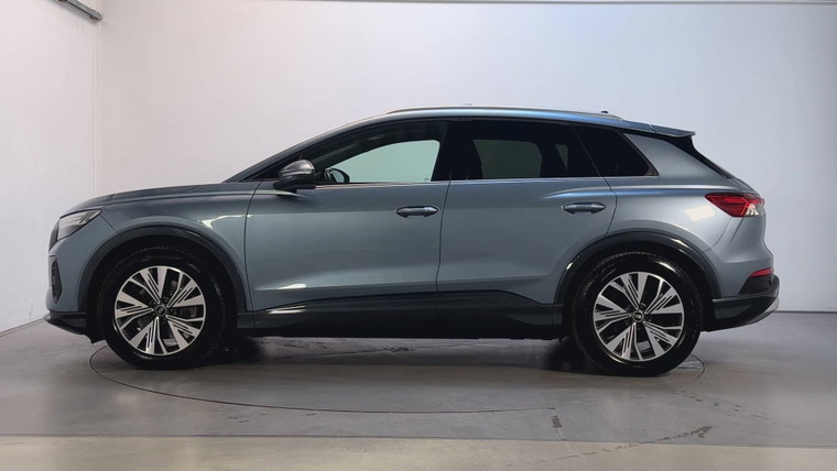 Vehicle Image 17
