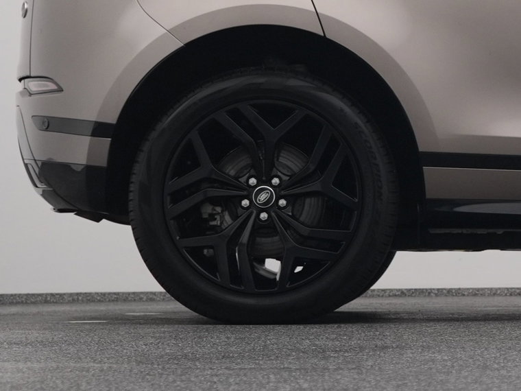 Vehicle Image 41