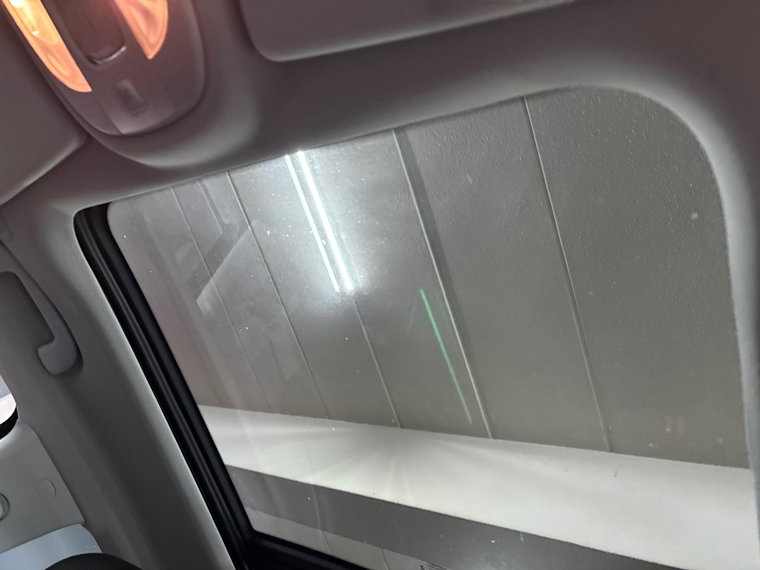 Vehicle Image 37