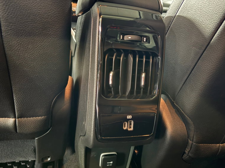 Vehicle Image 41
