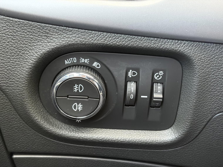 Vehicle Image 40