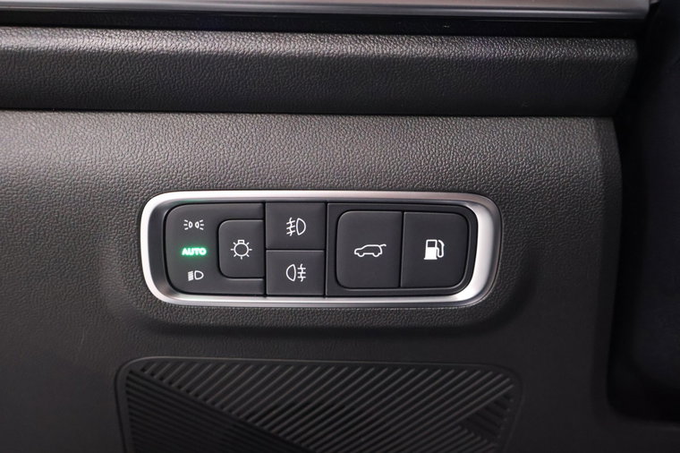 Vehicle Image 29