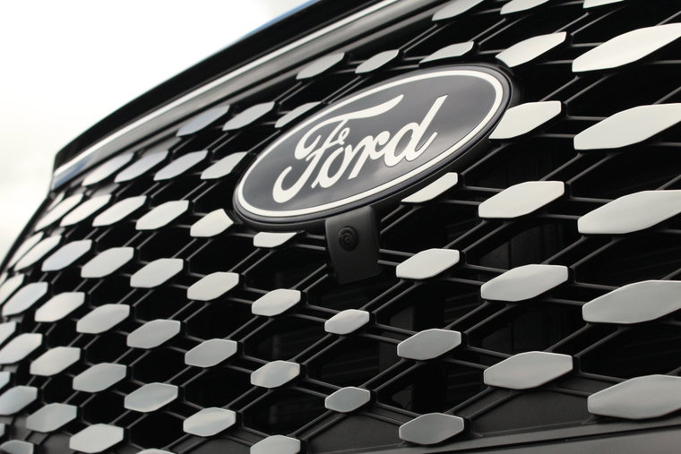 Vehicle Image 4