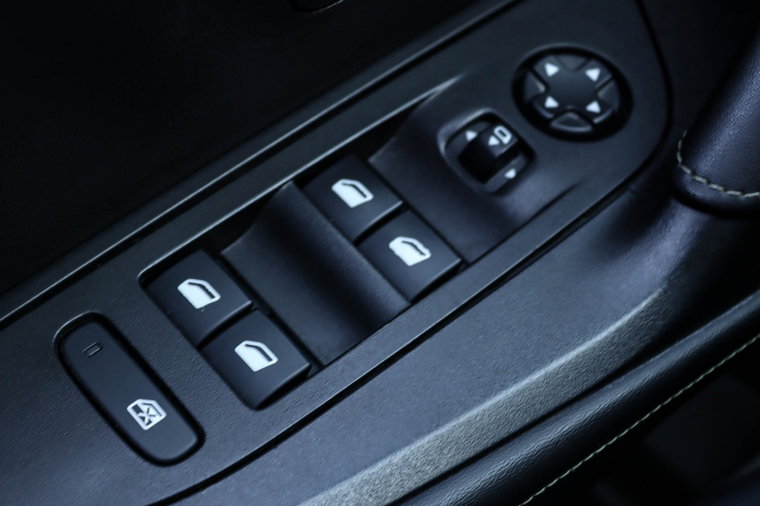 Vehicle Image 23