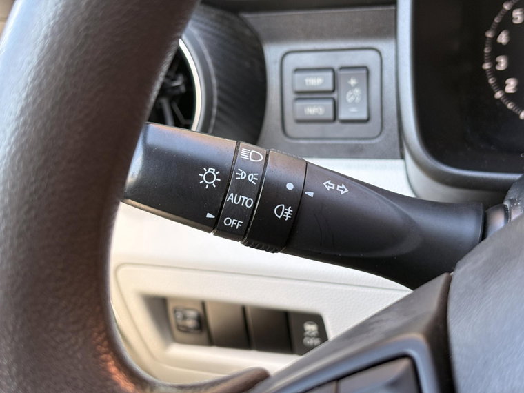 Vehicle Image 23