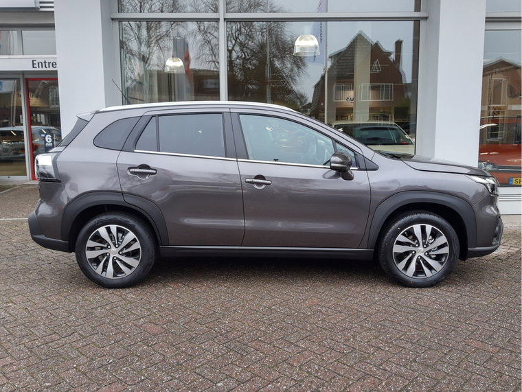Vehicle Image 6