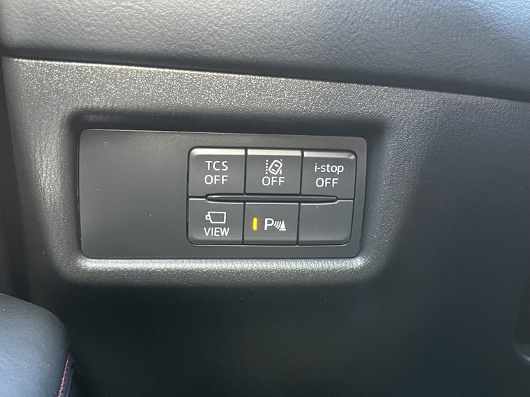 Vehicle Image 33