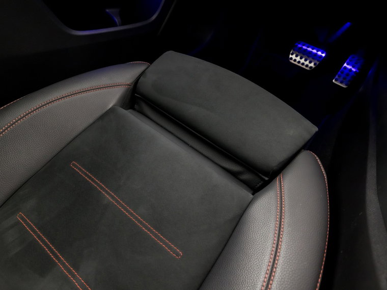 Vehicle Image 31