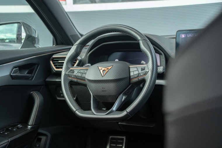 Vehicle Image 30