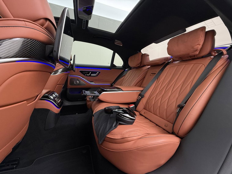 Vehicle Image 31
