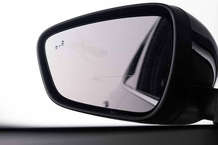 Vehicle Image 24