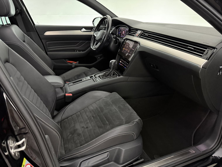 Vehicle Image 38