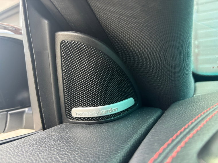 Vehicle Image 23