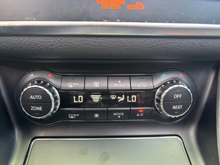 Vehicle Image 27
