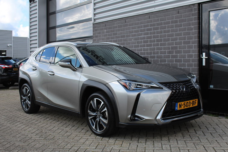 Vehicle Image 6