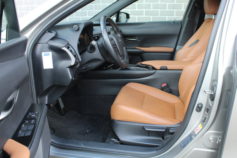 Vehicle Image 8