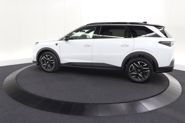 Vehicle Image 38