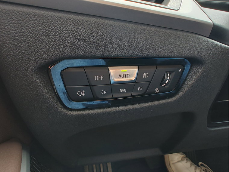 Vehicle Image 26