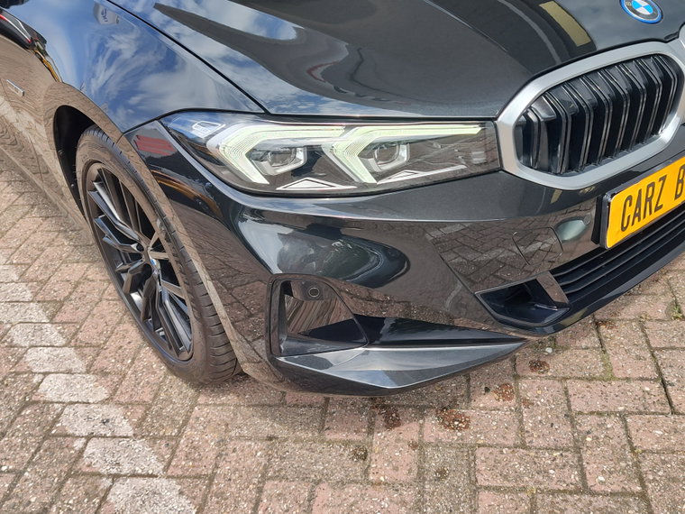 Vehicle Image 35